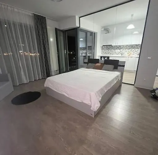 Corporate One Pipera Apartament *